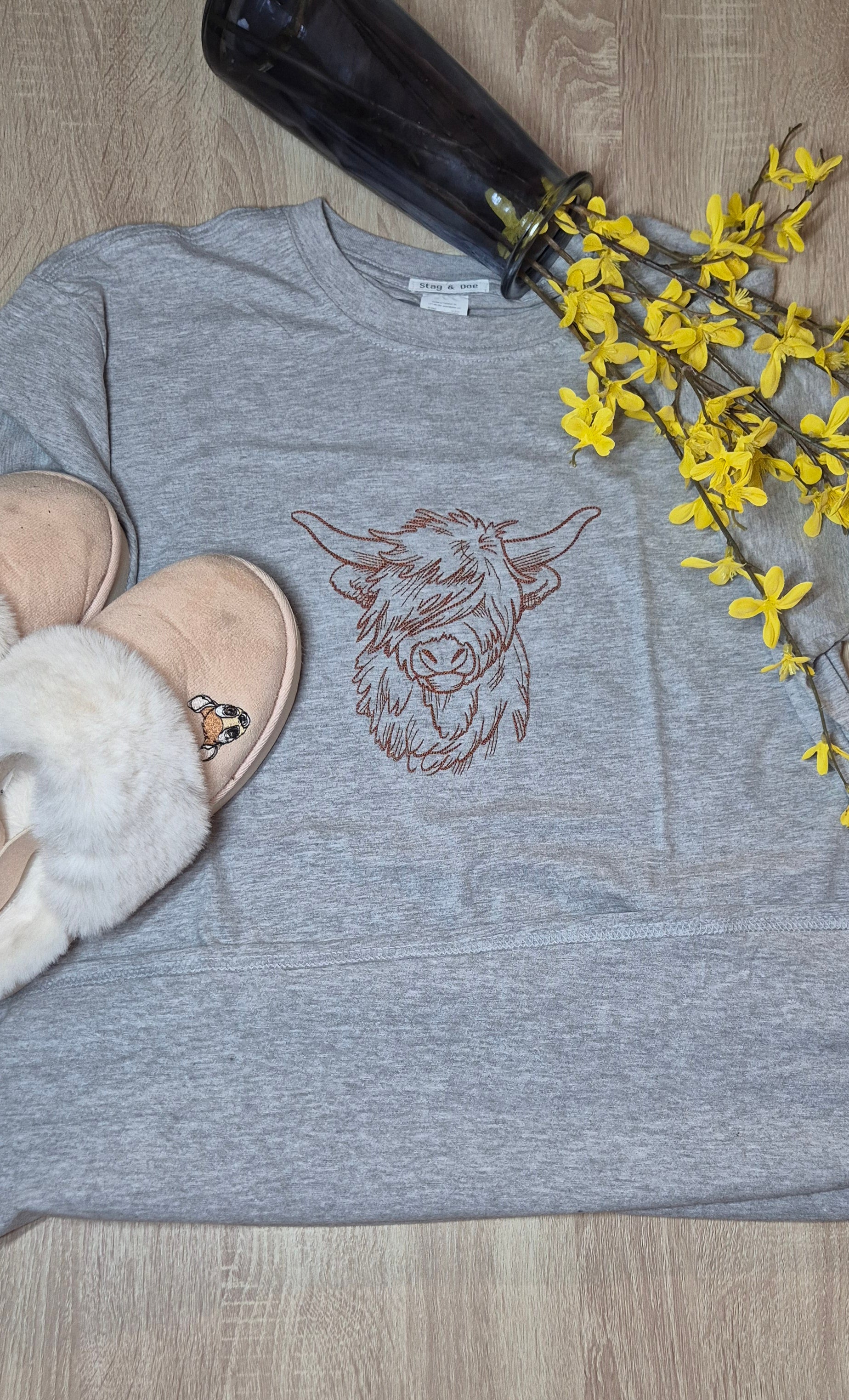 T-shirt with Highland Cow Embroidery