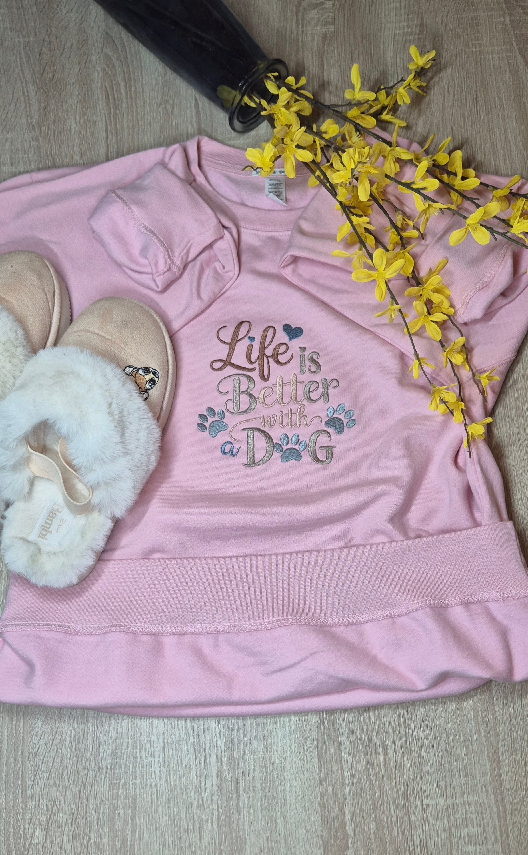 Pink Sweatshirt with embroidery 'Life is Better with a Dog'