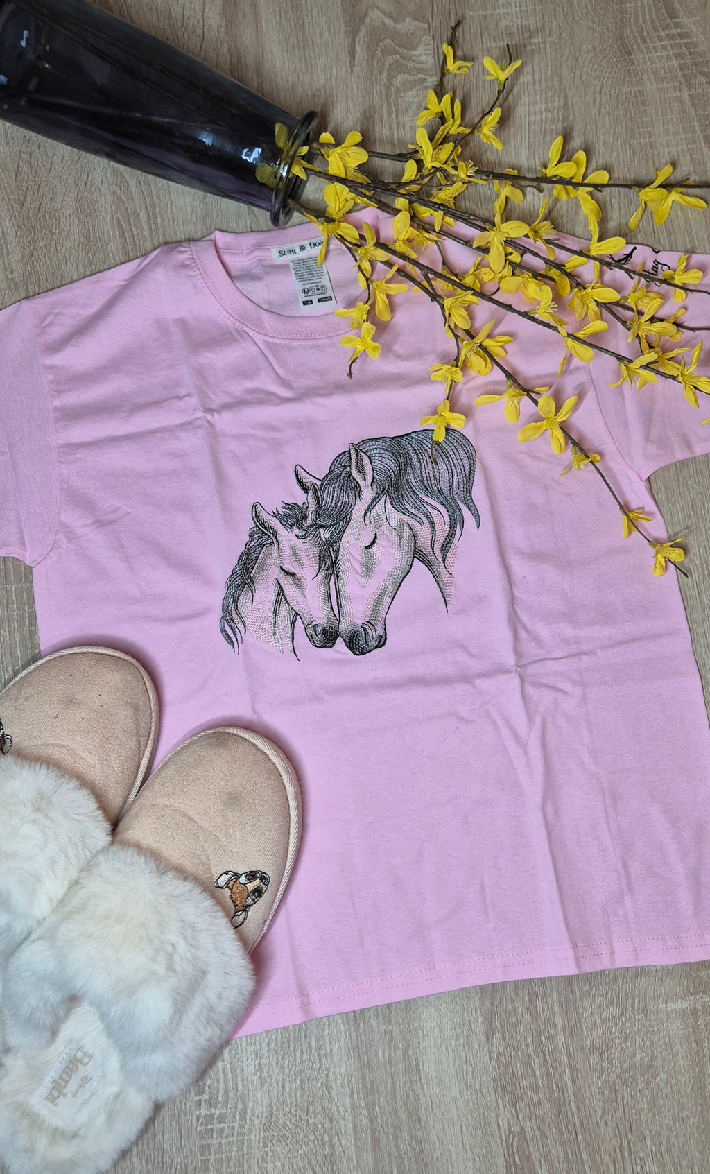 Pink t-shirt with horse design